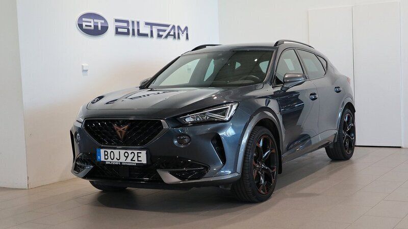 Grå Begagnad 2023 Cupra Formentor VZ SUV | 389 900 kr (Lite dyr) - Bild 1/4
