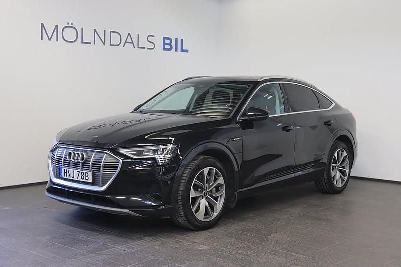 Begagnad Audi e-tron Sportback 300 kW (408 HK) 2022 Svart metallic SUV