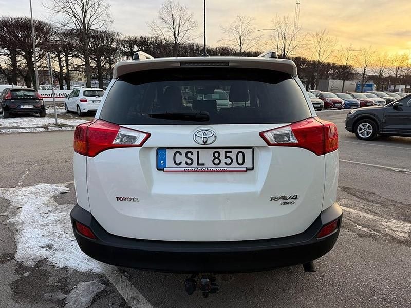 Begagnad Toyota RAV4 Executive 150 HK (110 kW) 2014 Vit SUV