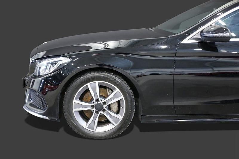 Begagnad Mercedes C220 AMG 170 HK (125 kW) 2018 Svart Kombi