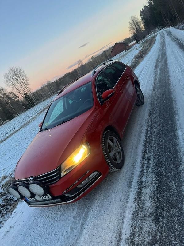 Begagnad 2013 VW Passat Kombi | 75 000 kr (Marknadspris) - Bild 1/1