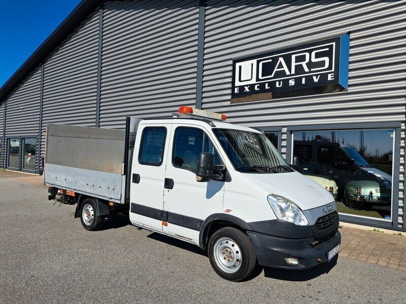 Vit Begagnad 2014 Iveco Daily Van | 151 920 kr (Marknadspris) - Bild 1/4