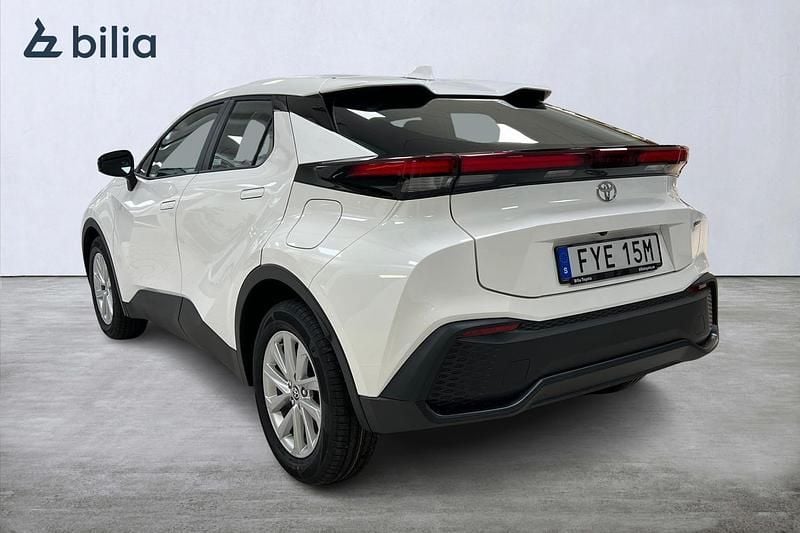 Ny Toyota C-HR Active 141 HK (103 kW) 2025 Vit SUV