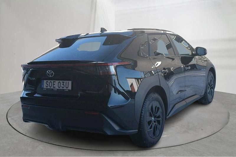 Begagnad Toyota bZ4X Edition 150 kW (204 HK) 2024 Svart SUV