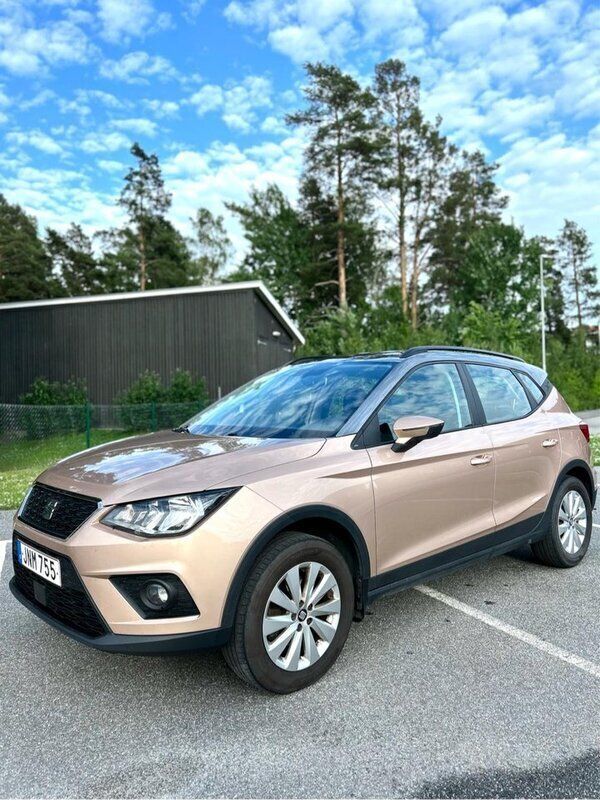 Begagnad 2018 Seat Arona Style SUV | 108 000 kr (Bra pris) - Bild 1/4