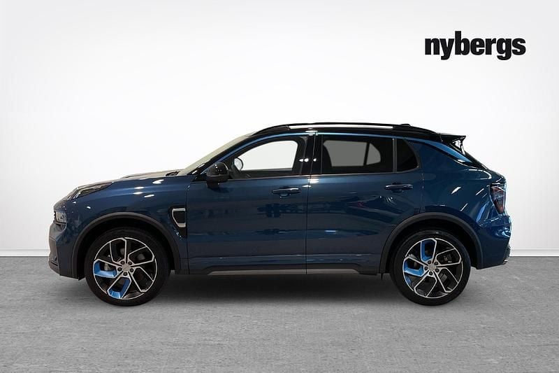 Begagnad Lynk & Co 01 264 HK (194 kW) 2023 Blå SUV