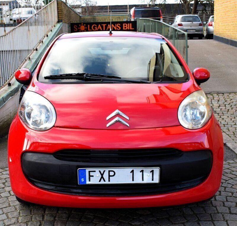 Röd Begagnad 2009 Citroën C1 Halvkombi | 32 800 kr (Lite dyr) - Bild 1/4