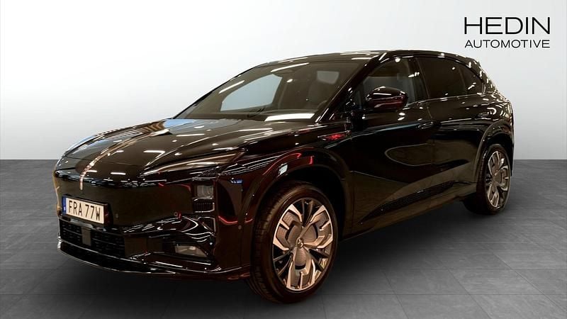 Svart (black) Ny 2025 Hongqi EHS7 SUV | 691 000 kr - Bild 1/4