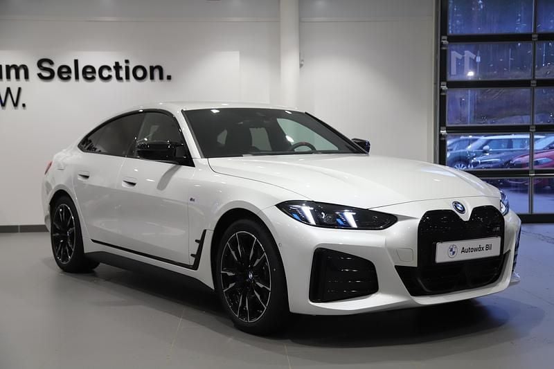 Vit Ny 2026 BMW i4 Sedan | 745 000 kr (Bra pris) - Bild 1/3