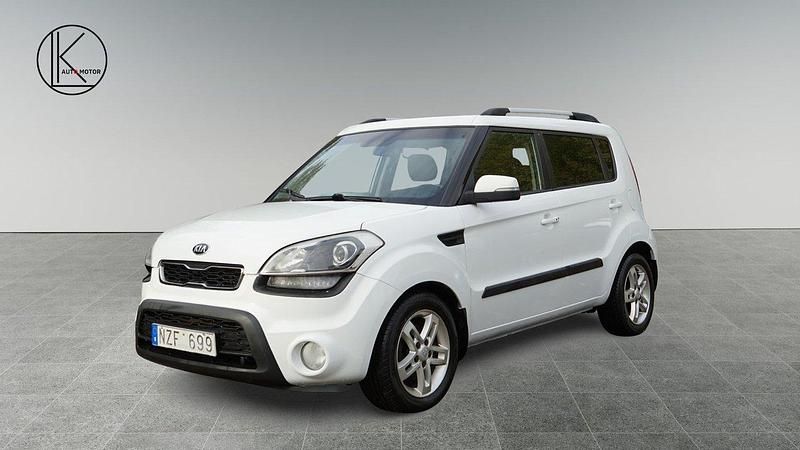 Vit Begagnad 2013 Kia Soul SUV | 59 900 kr (Marknadspris) - Bild 1/4