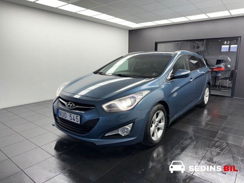 Blå Begagnad 2012 Hyundai i40 Kombi | 69 900 kr (Marknadspris) - Bild 1/4