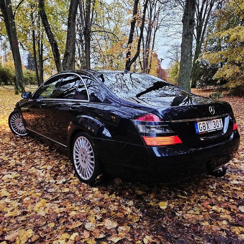 Begagnad Mercedes S320 235 HK (172 kW) 2008 Svart Sedan