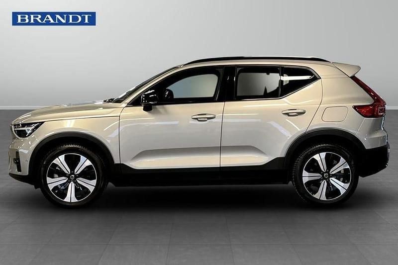 Begagnad Volvo XC40 Ultimate 175 kW (238 HK) 2023 Silver SUV
