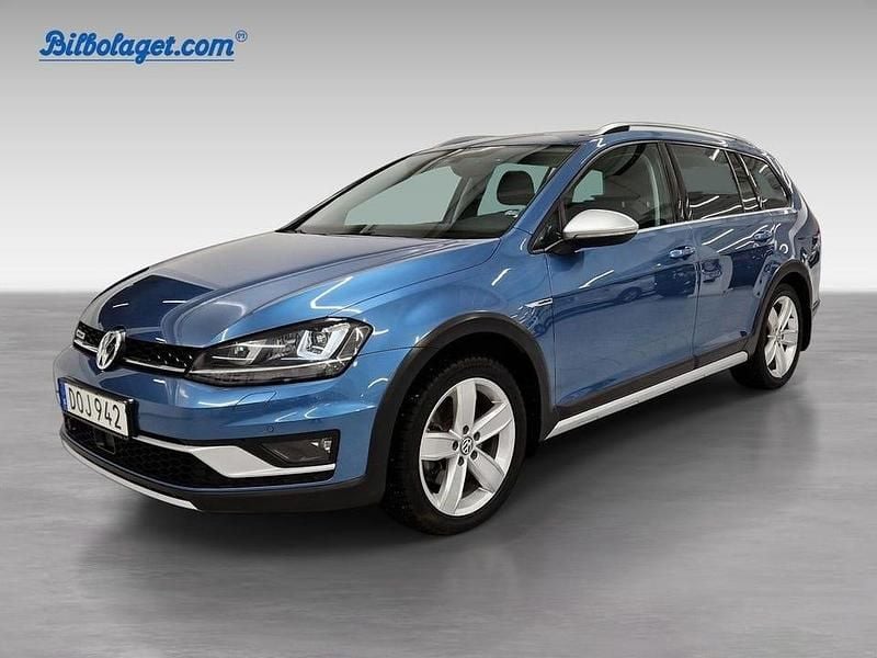 Blå Begagnad 2017 VW Golf Alltrack Kombi | 189 500 kr (Marknadspris) - Bild 1/4