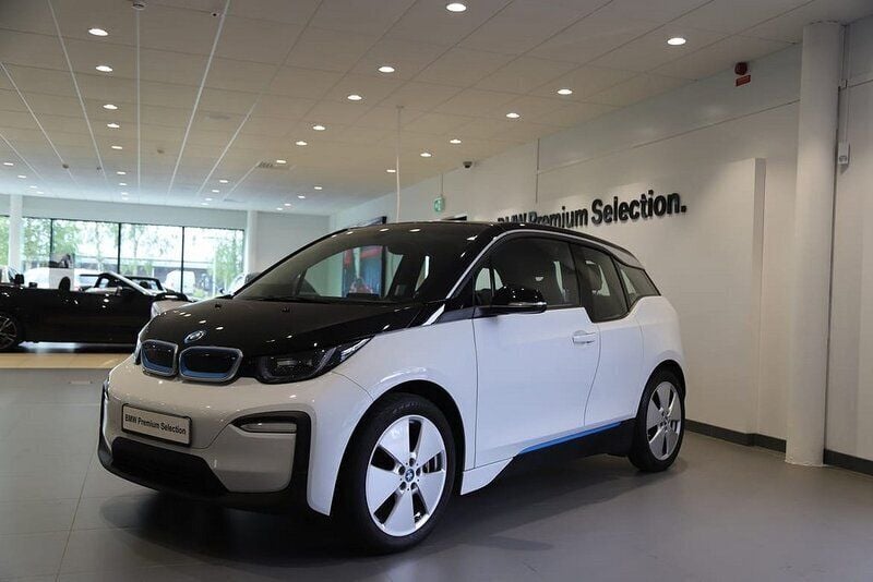 Vit Begagnad 2020 BMW i3 Halvkombi | 185 000 kr (Bra pris) - Bild 1/2