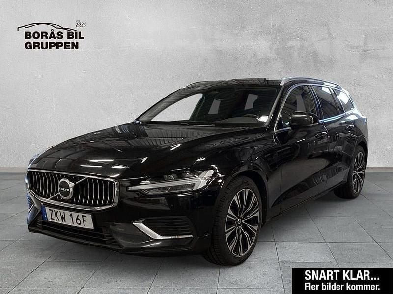 Svart Begagnad 2023 Volvo V60 Core Kombi | 309 000 kr (Superpris) - Bild 1/3