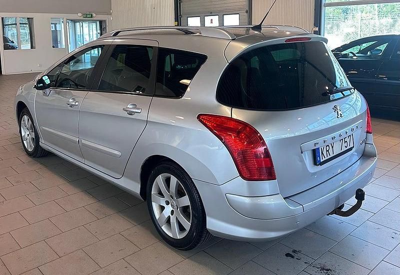 Begagnad Peugeot 308 SW 156 HK (114 kW) 2010 Ljusgrå Kombi