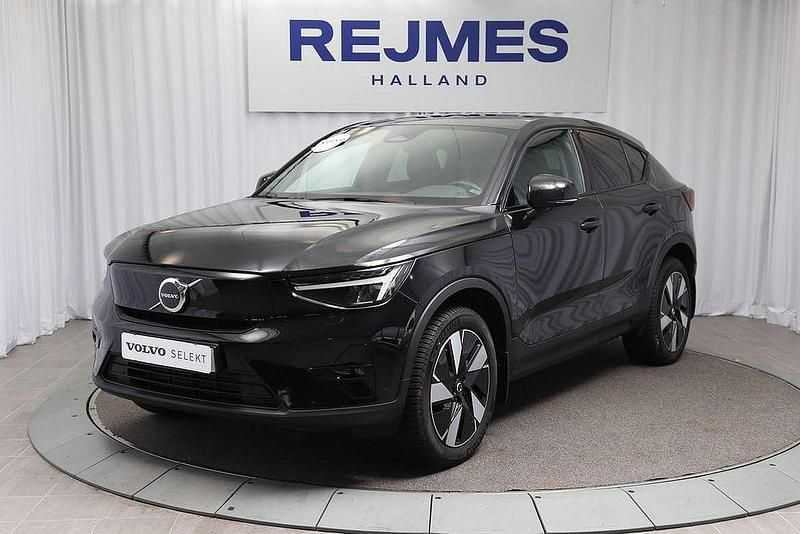 Svart Begagnad 2023 Volvo EC40 Plus SUV | 439 500 kr (Dyr) - Bild 1/4