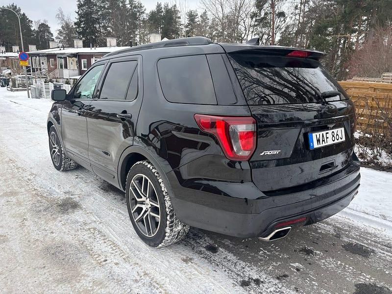 Begagnad Ford Explorer 370 HK (272 kW) 2016 SUV