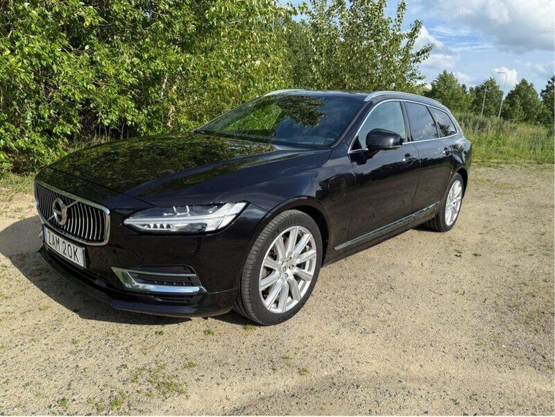 Svart Begagnad 2020 Volvo V90 Inscription Kombi | 369 000 kr (Marknadspris) - Bild 1/4