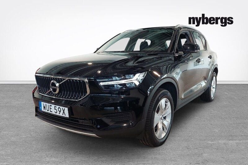 Svart Begagnad 2022 Volvo XC40 Momentum SUV | 249 000 kr (Superpris) - Bild 1/4