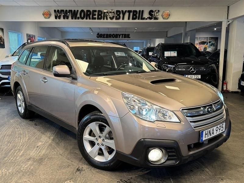 Ljusbrun Begagnad 2014 Subaru Outback Kombi | 59 500 kr (Bra pris) - Bild 1/4