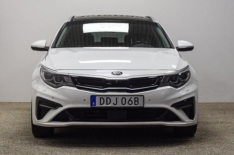 Begagnad Kia Optima Hybrid Sport 205 HK (150 kW) 2020 Vit Sedan