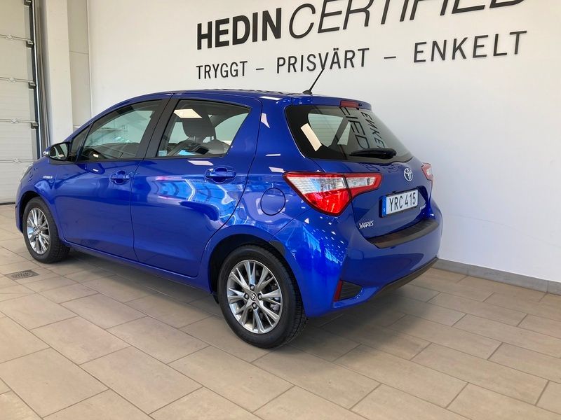 Såld Toyota Yaris Hybrid E-CVT 101., begagnad 2017, 1 860 mil i Trollhättan