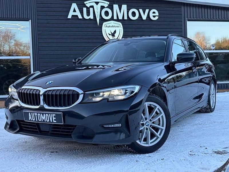 Begagnad BMW 330 292 HK (214 kW) 2021 Svart Kombi