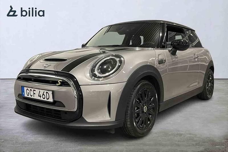 Grå Begagnad 2024 Mini Cooper SE Halvkombi | 229 900 kr - Bild 1/1