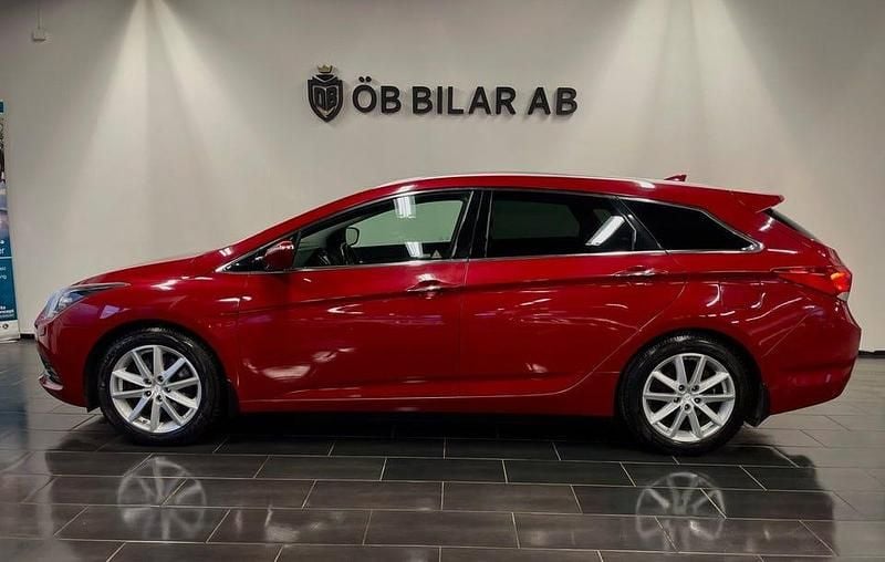 Begagnad Hyundai i40 141 HK (103 kW) 2016 Röd Kombi