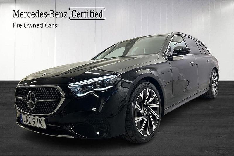 Svart Begagnad 2024 Mercedes E300 Kombi | 599 900 kr (Marknadspris) - Bild 1/4