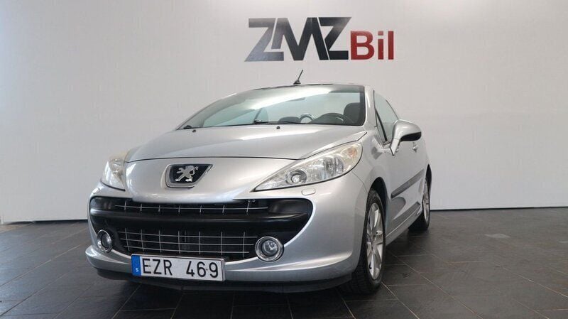 Ljusgrå Begagnad 2007 Peugeot 207 CC Cab | 49 900 kr (Marknadspris) - Bild 1/4