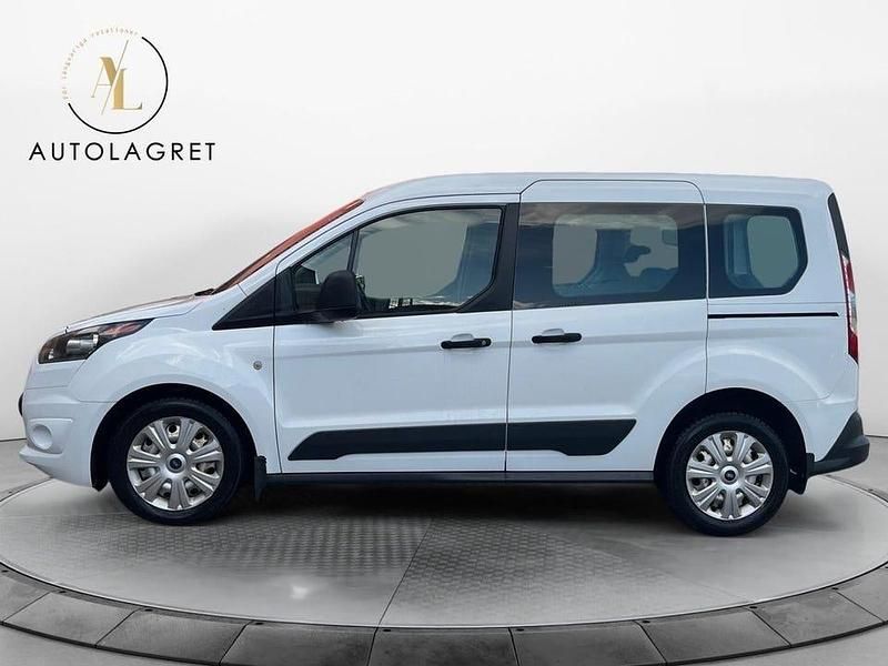 Begagnad Ford Tourneo Connect 75 HK (55 kW) 2016 Vit Minibuss
