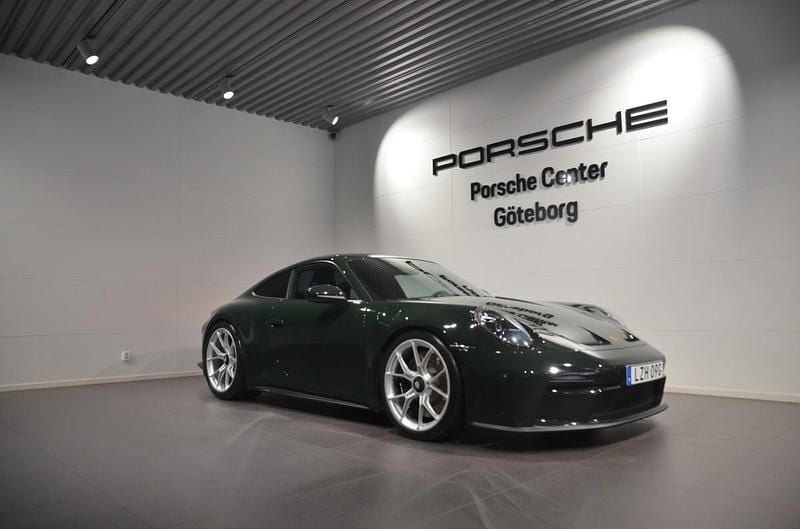 Mörkgrön (green) Begagnad 2022 Porsche 911 GT3 Sportkupé | 2 329 000 kr - Bild 1/4