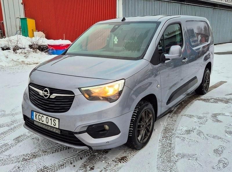 Grå Begagnad 2019 Opel Combo Minibuss | 50 000 kr (Superpris) - Bild 1/4