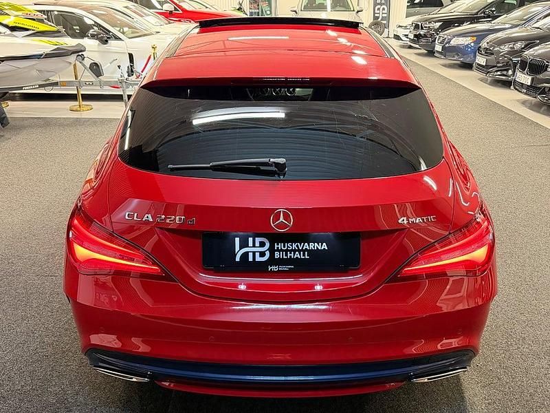 Begagnad Mercedes CLA220 Shooting Brake AMG 177 HK (130 kW) 2018 Röd Kombi