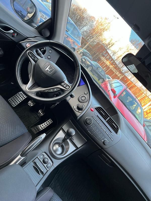 Begagnad Honda Civic 140 HK (102 kW) 2010 Halvkombi