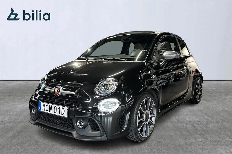 Svart Begagnad 2022 Abarth 595C Turismo Cab | 239 900 kr - Bild 1/4