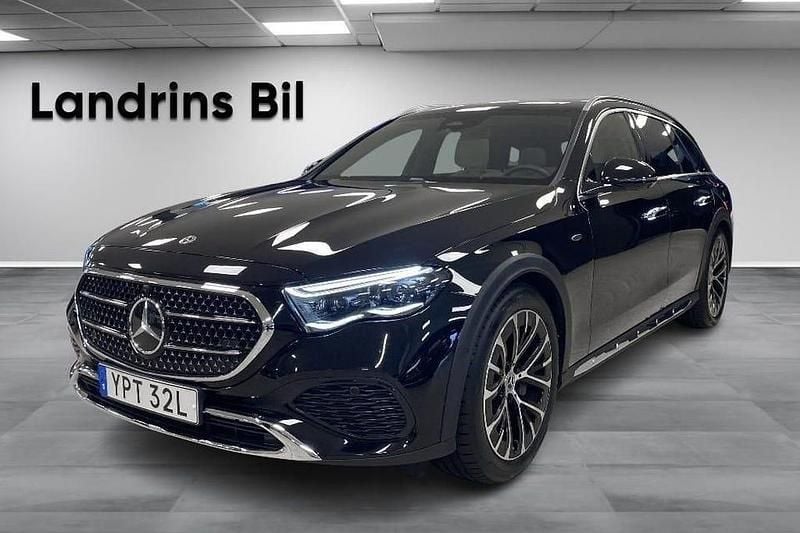 Svart Begagnad 2025 Mercedes E300 Premium Kombi | 729 000 kr (Lite dyr) - Bild 1/4