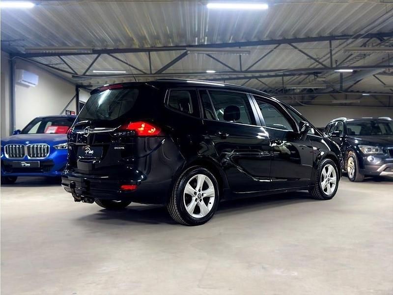 Begagnad Opel Zafira Tourer Enjoy 136 HK (100 kW) 2014 Svart Minibuss