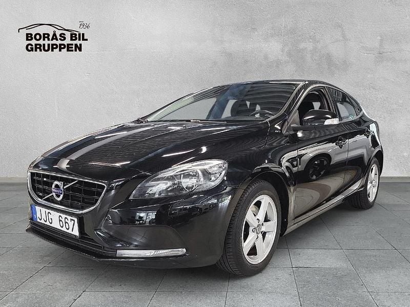Svart Begagnad 2014 Volvo V40 Kinetic Kombi | 129 000 kr (Marknadspris) - Bild 1/4