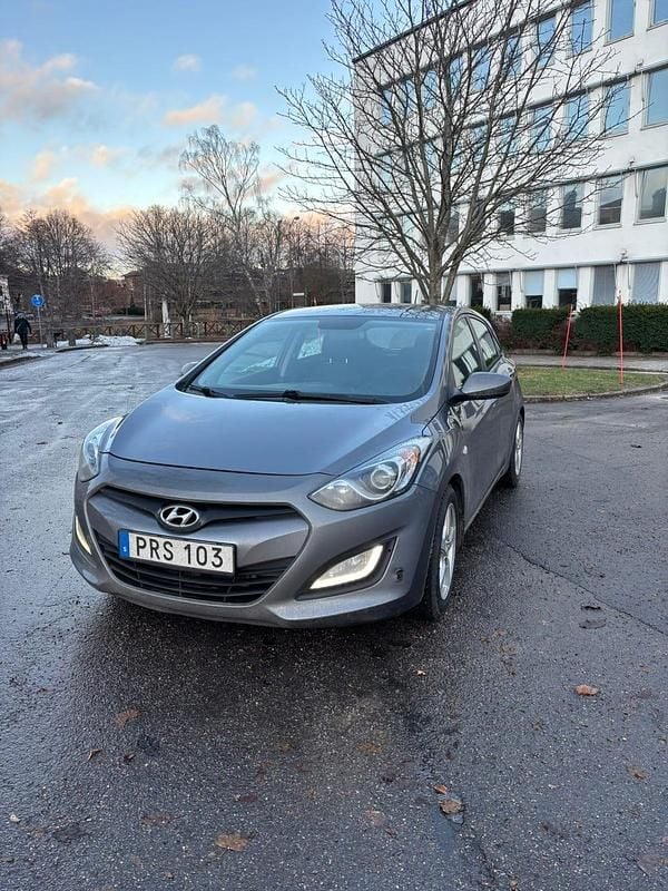 Begagnad 2013 Hyundai i30 Halvkombi | 55 000 kr (Bra pris) - Bild 1/4