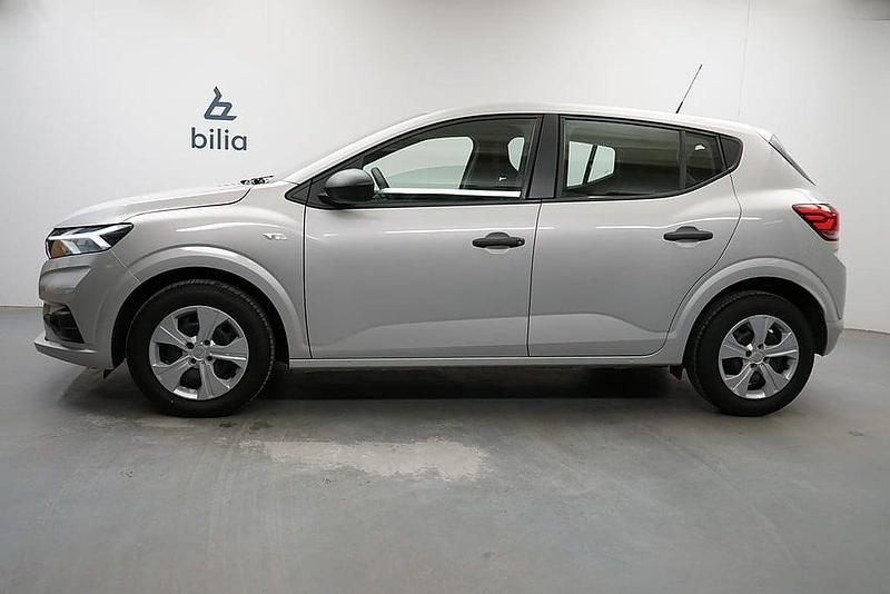 Begagnad Dacia Sandero Essentiel 91 HK (66 kW) 2022 Grå Halvkombi