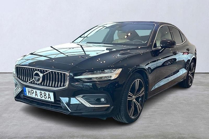 Svart Begagnad 2019 Volvo S60 Inscription Sedan | 299 900 kr (Lite dyr) - Bild 1/4