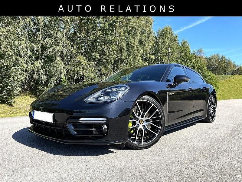Begagnad Porsche Panamera Platinum Edition 2022 Kombi
