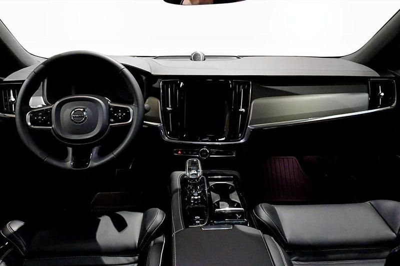 Begagnad Volvo S90 Ultimate 462 HK (339 kW) 2024 Silver Sedan