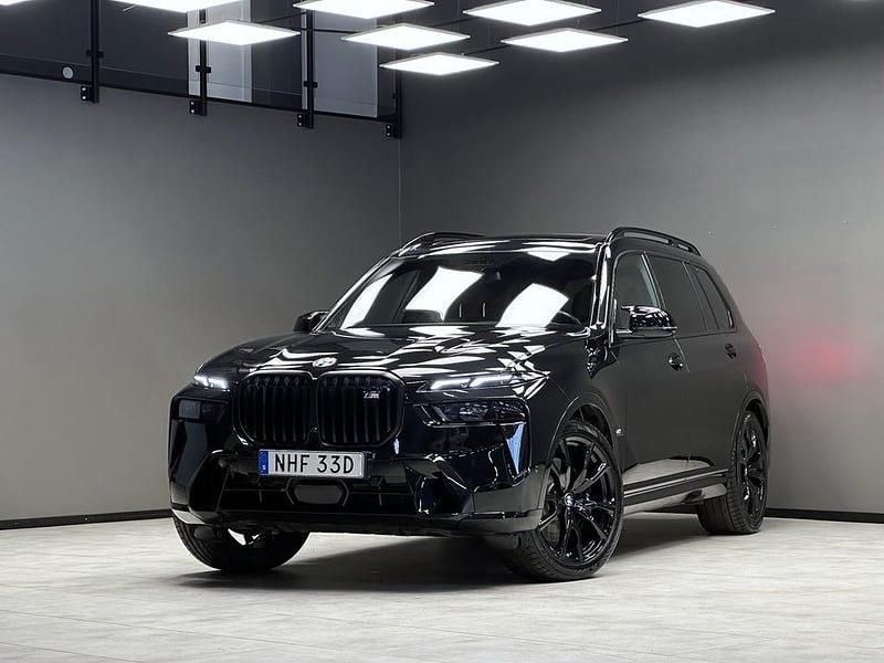 Begagnad BMW X7 M Sport 530 HK (389 kW) 2024 Svart SUV