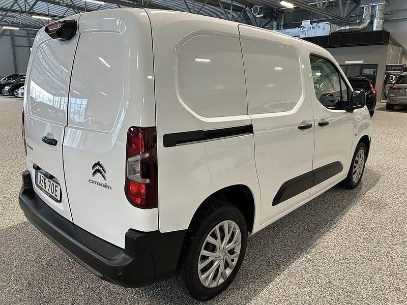 Begagnad Citroën Berlingo 131 HK (96 kW) 2020 Vit Minibuss