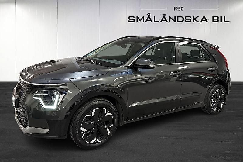 Grå Begagnad 2022 Kia e-Niro SUV | 289 000 kr (Marknadspris) - Bild 1/4